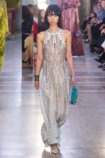 Look 67
